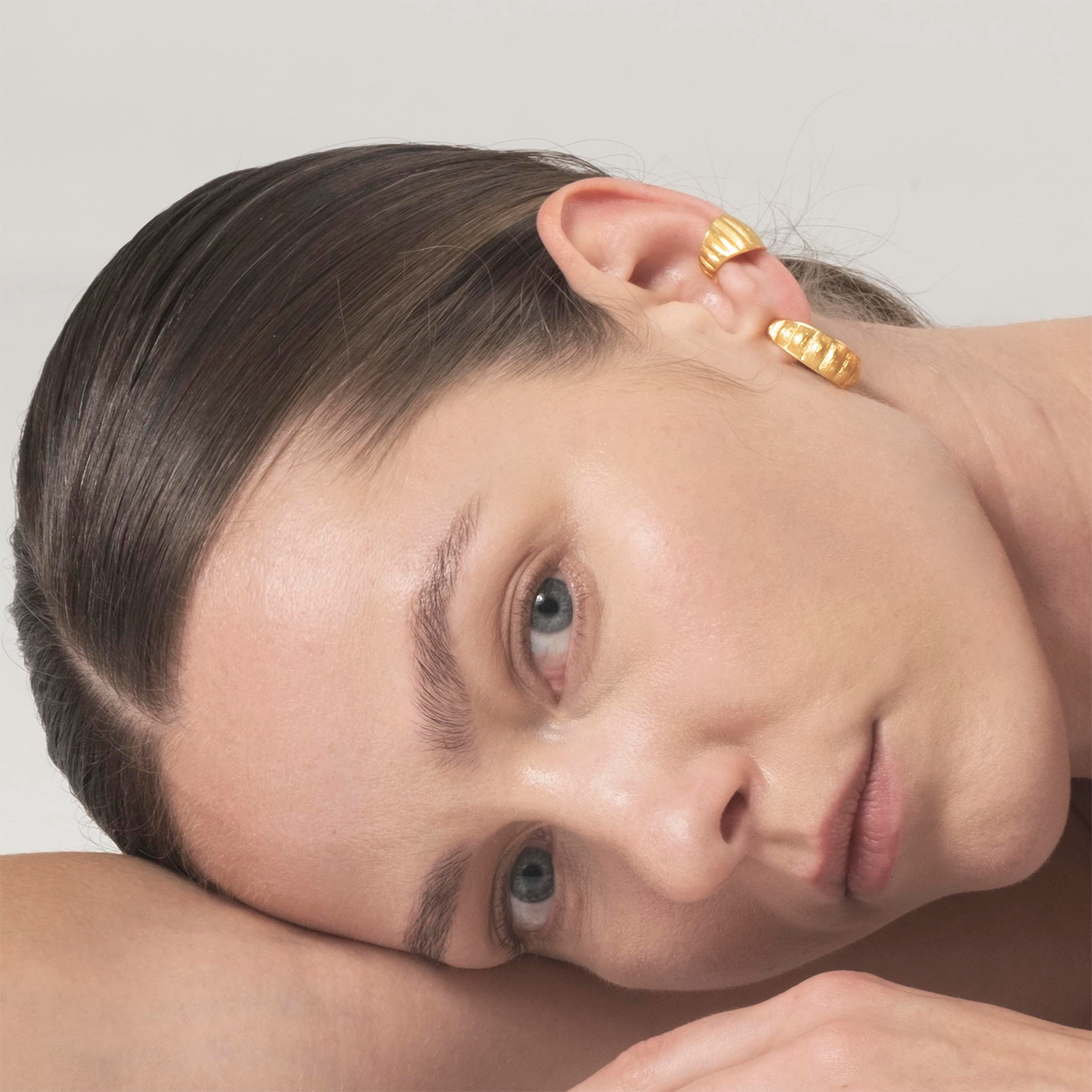 Ear cuff Refugio dorado