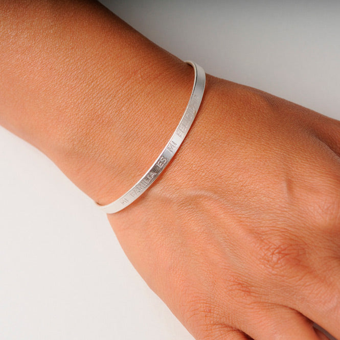 Brazalete plateado Mi Familia es mi felicidad