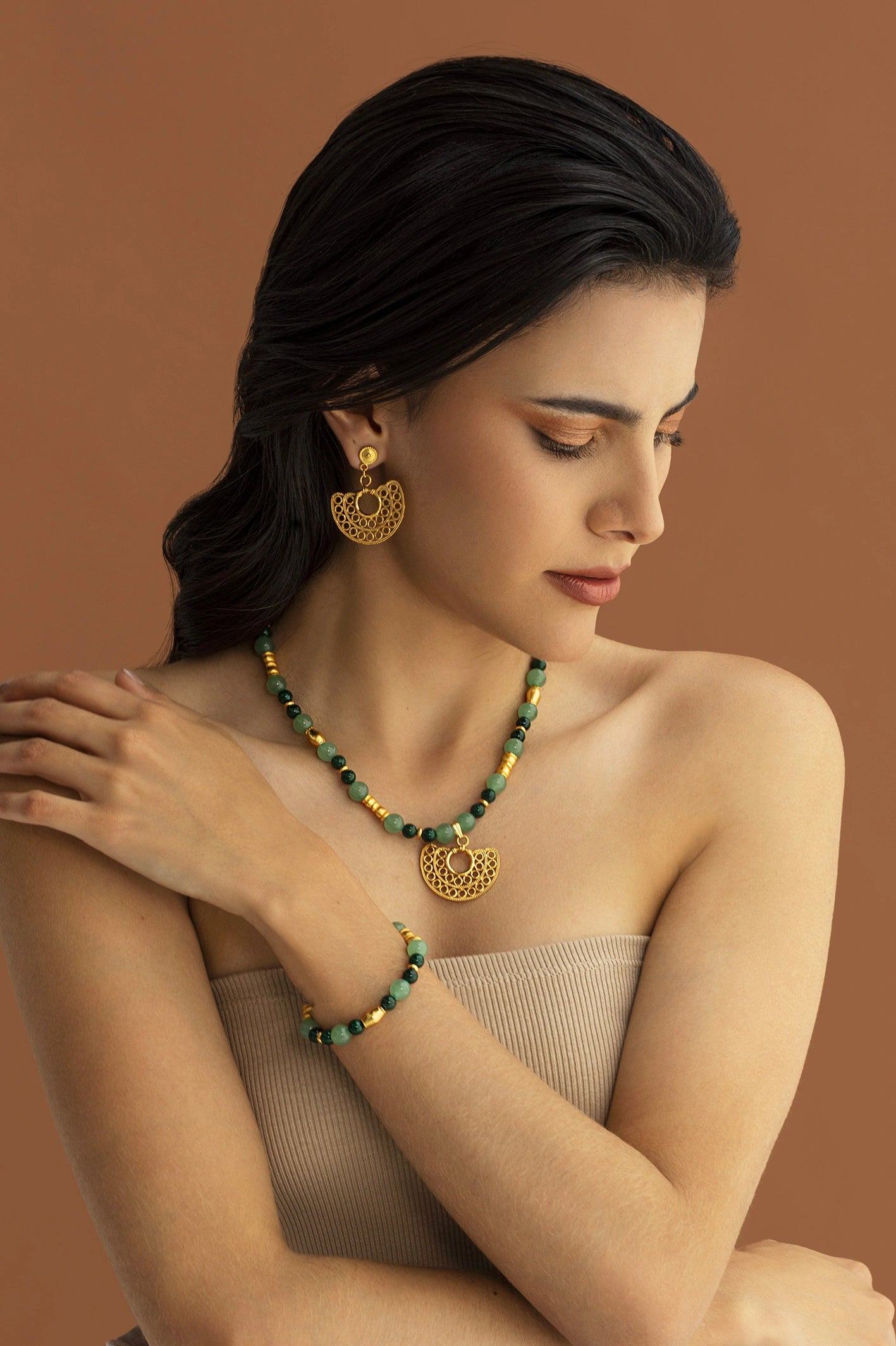 Collar aventurina verde, fossil y dije nariguera filigrana doble Sinú
