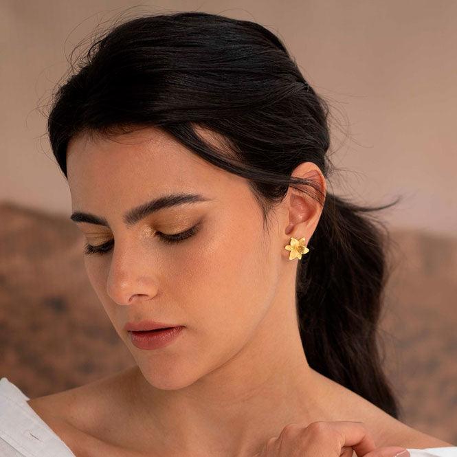 Ear cuff y arete Vuelo de Vida dorado - Blumart