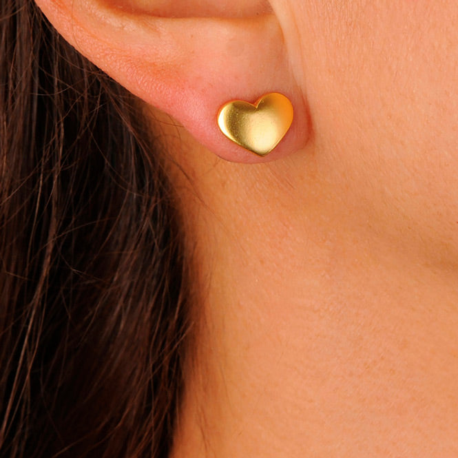 Arete dorado corazón