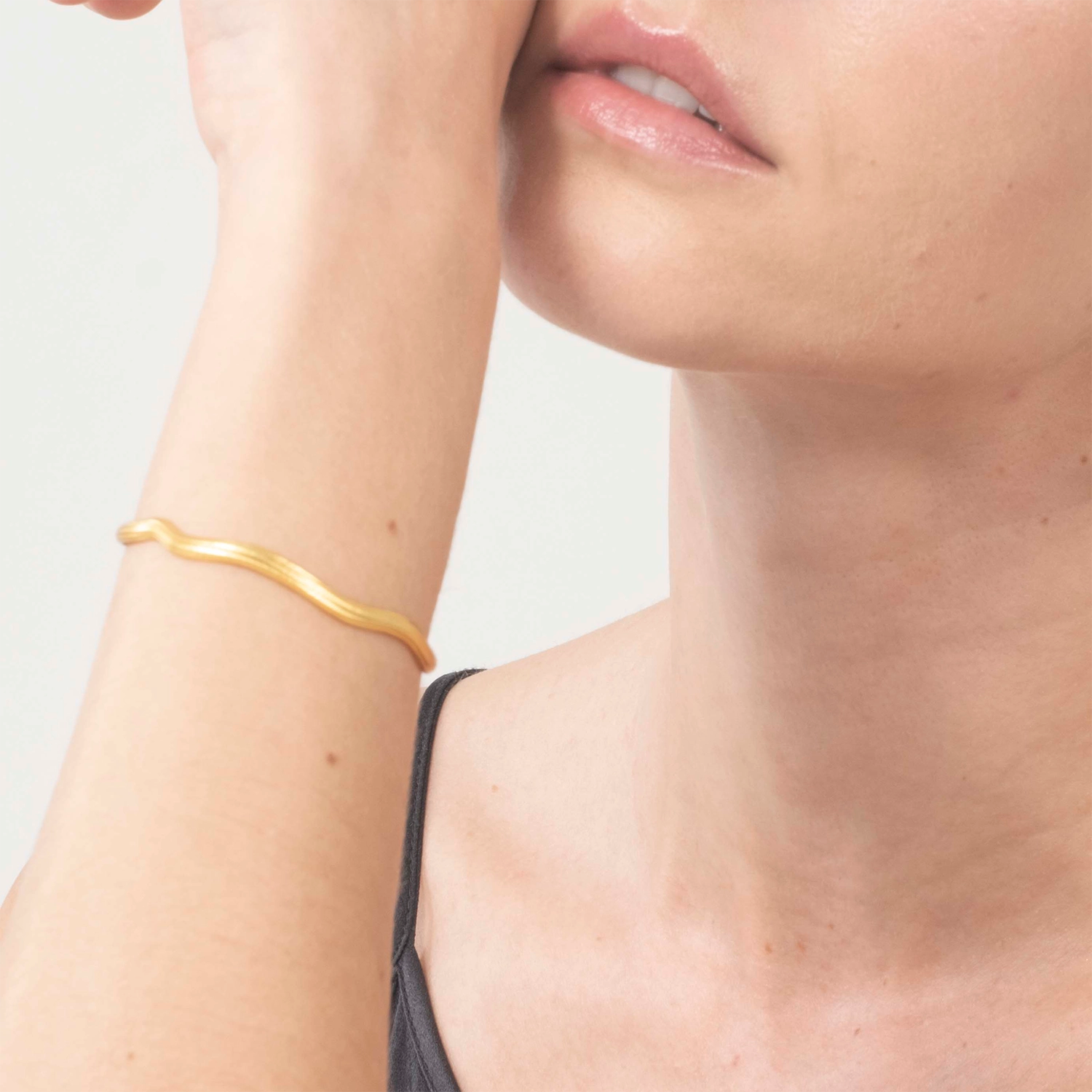 Brazalete rastro dorado