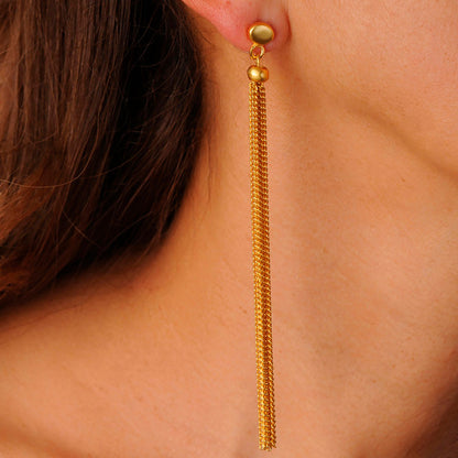 Arete largo tassel Edén dorado