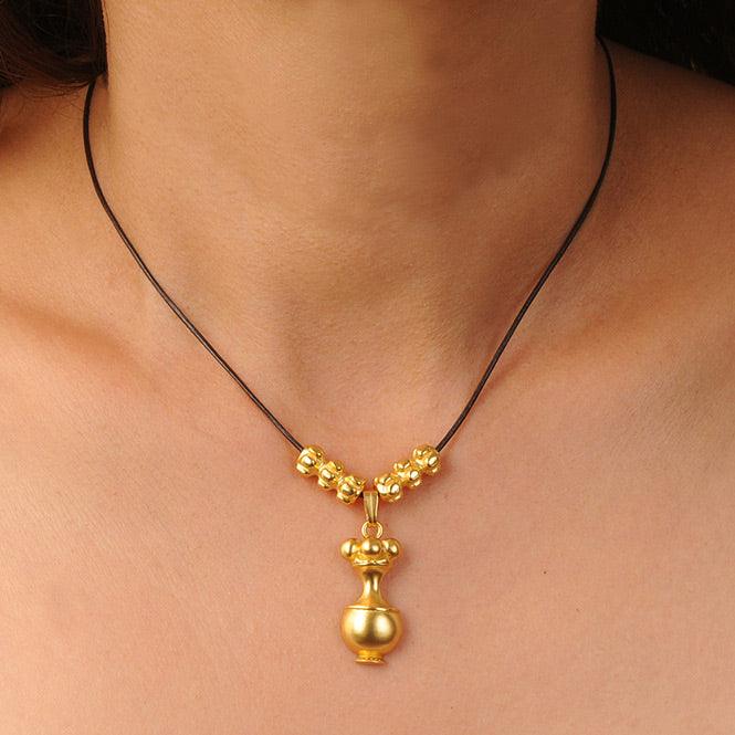 Collar Cuero Café y Dije Mediano Poporo Quimbaya - Blumart