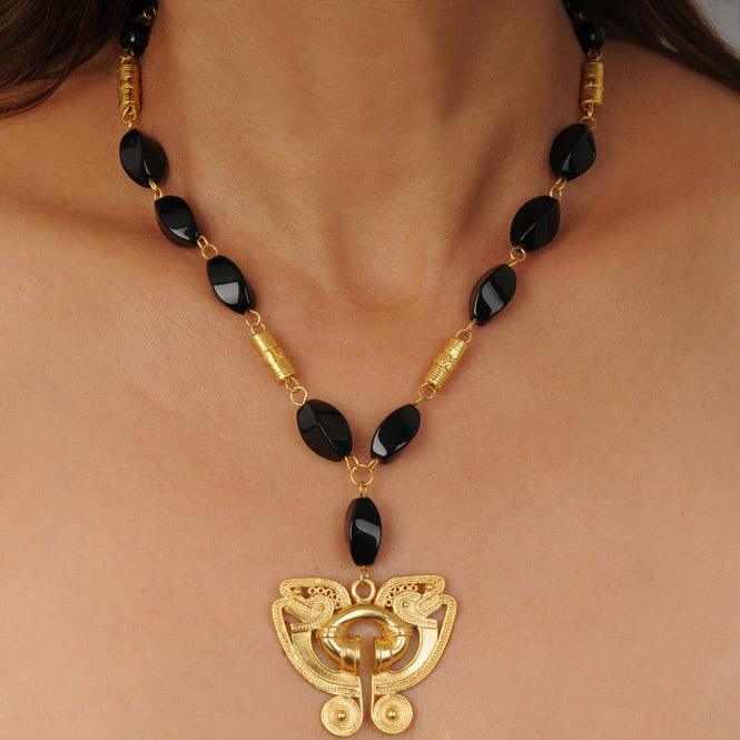 Collar Piedra Semipreciosa Onix twist y Dije Grande Nariguera Mariposa dos Cabezas Tairona - Blumart